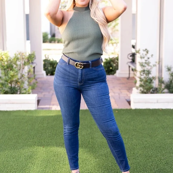 Curbside Tank - Picture 2 of 2